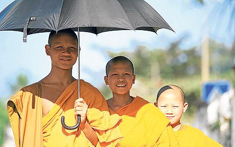 jeunes_moines_bouddhistes_luang_prabang.jpg